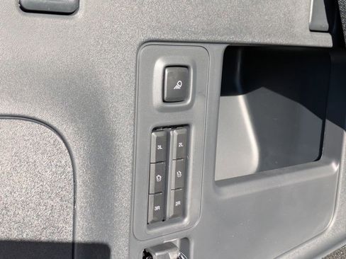 New 2025 Ford Expedition Platinum w/ Stealth Performance Package image 12