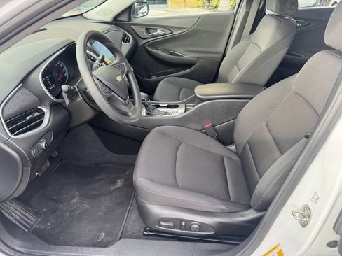 Used 2023 Chevrolet Malibu LS image 14