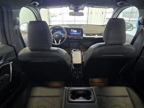 Used 2025 BMW X1 xDrive28i AWD/4WD image 18