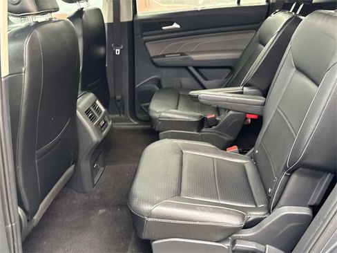 Certified 2021 Volkswagen Atlas SE w/ Panoramic Sunroof Package image 10