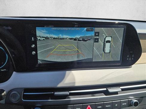 Used 2024 Hyundai Palisade Limited FWD image 13