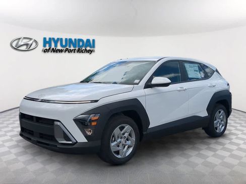 New 2026 Hyundai Kona SE FWD image 1