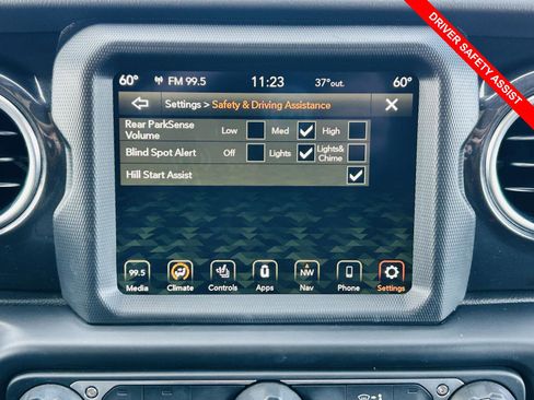 Used 2022 Jeep Wrangler Unlimited Sahara image 7