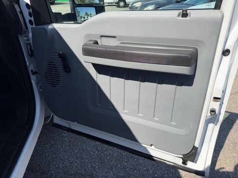 Used 2015 Ford F250 XL RWD image 31