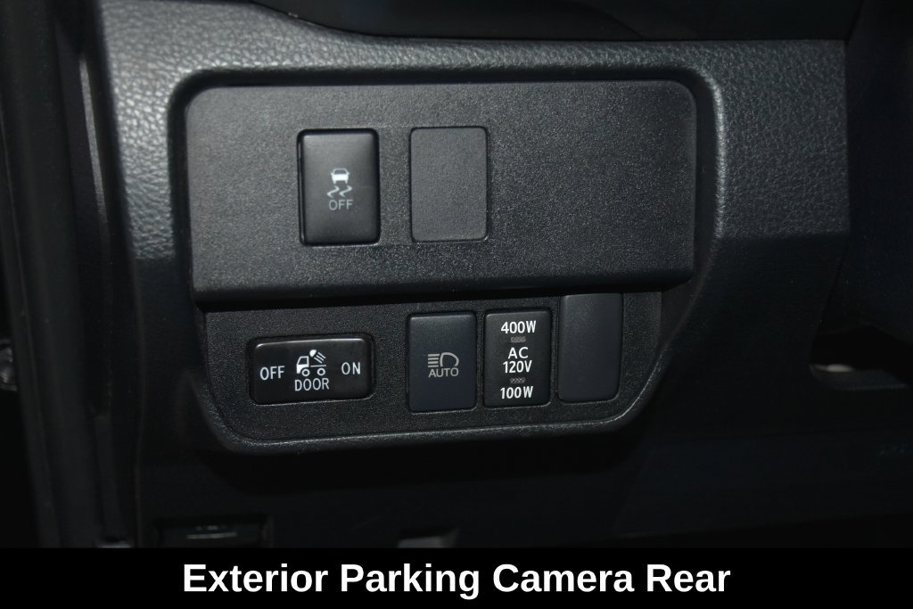 Used 2020 Toyota Tacoma TRD Off-Road AWD/4WD image 12