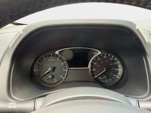 Used 2020 Nissan Pathfinder SV w/ Cargo Package FWD image 28