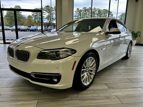 Used 2015 BMW 528i Sedan image 3