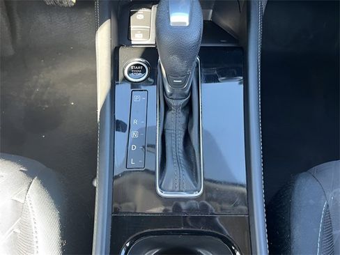 Used 2024 Nissan Kicks SV image 30