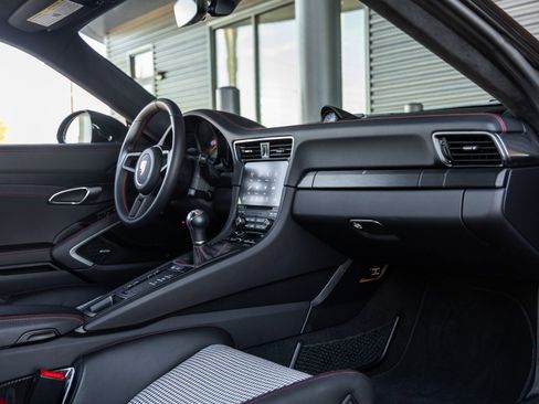 Used 2019 Porsche 911 GT3 image 38