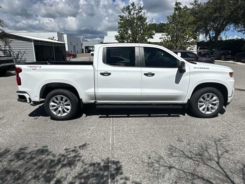 Certified 2022 Chevrolet Silverado 1500 Custom AWD/4WD image 7