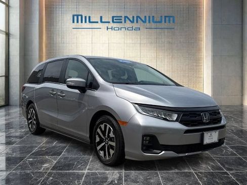 Certified 2026 Honda Odyssey EX-L image 7