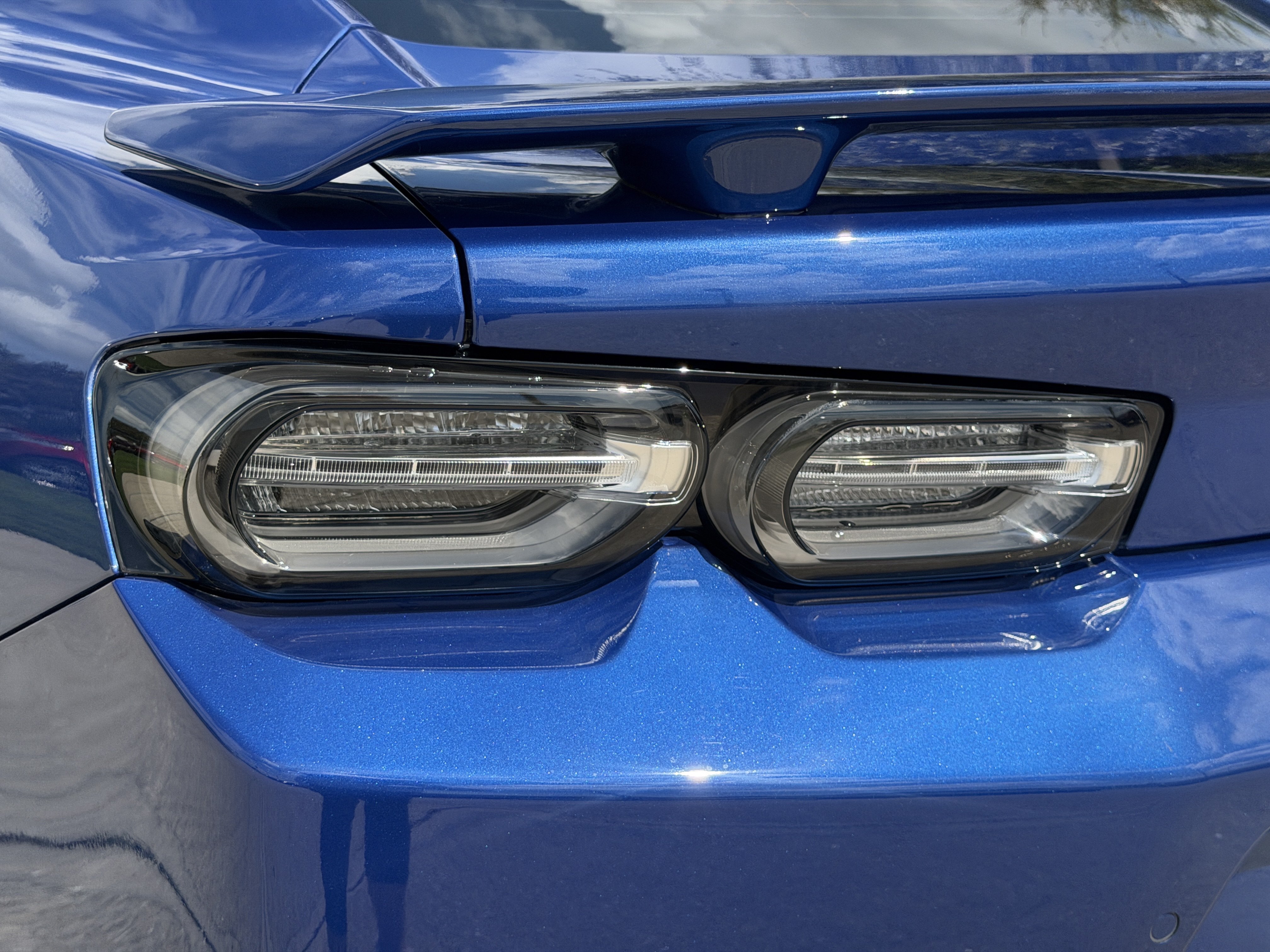 Used 2019 Chevrolet Camaro SS RWD image 9