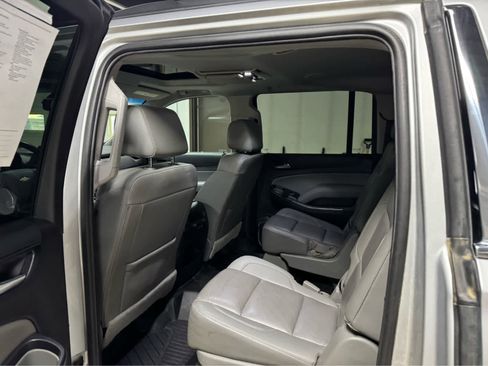Used 2019 Chevrolet Suburban LT w/ LT Signature Package image 14