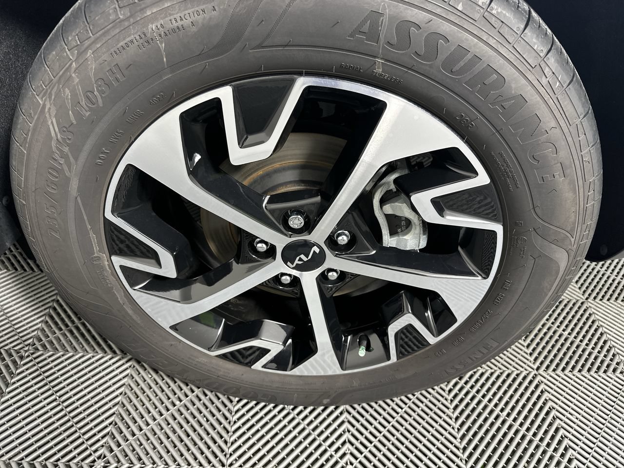 Used 2023 Kia Sportage EX AWD/4WD image 21