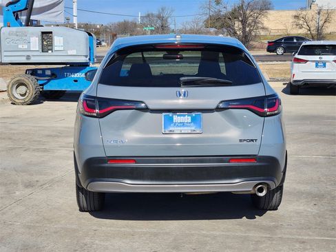 Certified 2025 Honda HR-V Sport image 6
