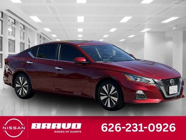 Used 2022 Nissan Altima 2.5 SV w/ SV Premium Package FWD image 1