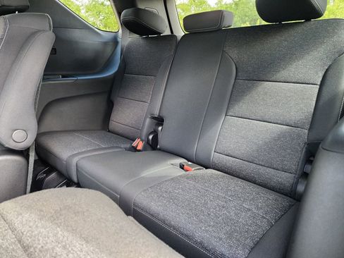 New 2025 Chevrolet Traverse LT image 23