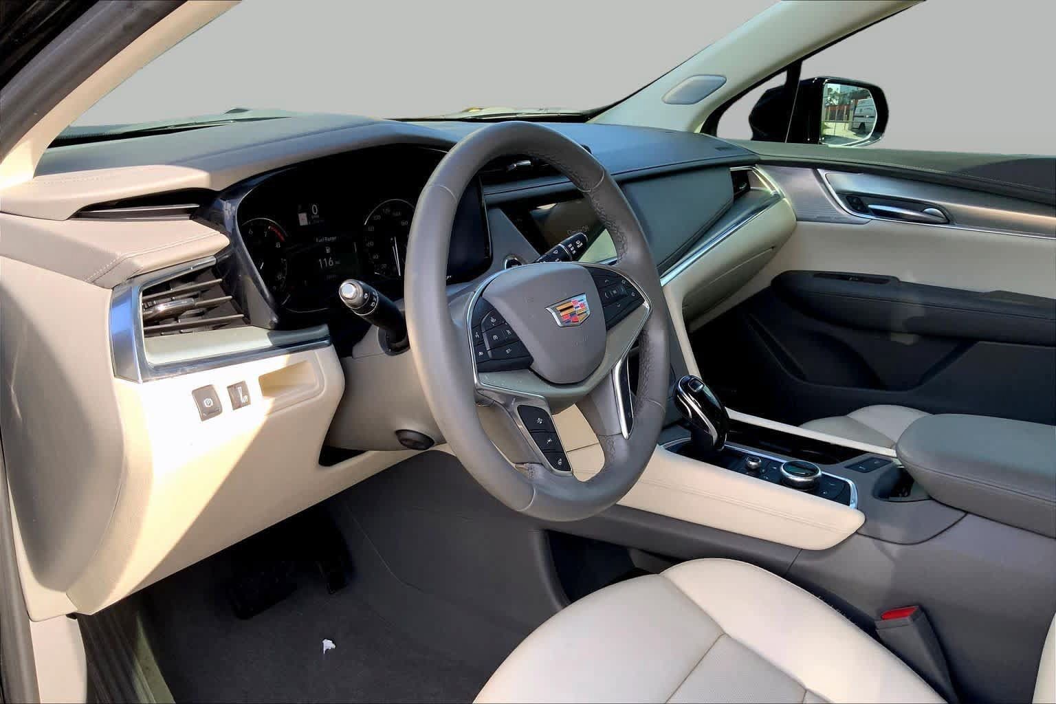 Used 2023 Cadillac XT5 Premium Luxury FWD image 18