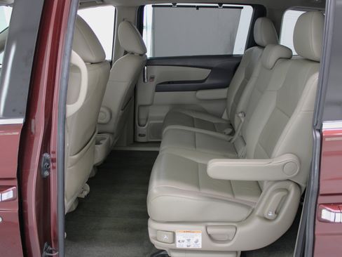 Used 2016 Honda Odyssey EX-L image 38