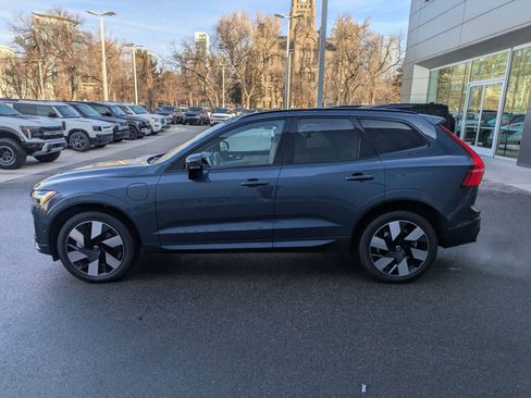 Certified 2024 Volvo XC60 T8 Plus w/ Protection Package Premier image 7