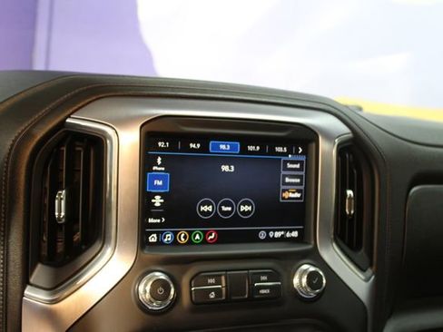 Used 2020 GMC Sierra 1500 SLT w/ SLT Convenience Package AWD/4WD image 22