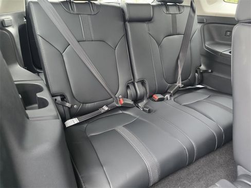 New 2025 Honda Pilot Touring image 25