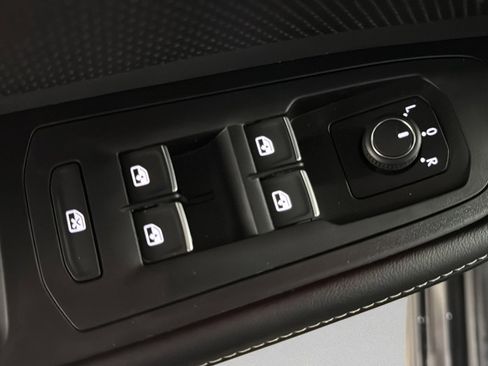 New 2026 Volkswagen Atlas SEL image 14