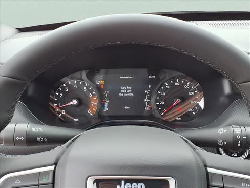 New 2026 Jeep Compass Latitude image 22