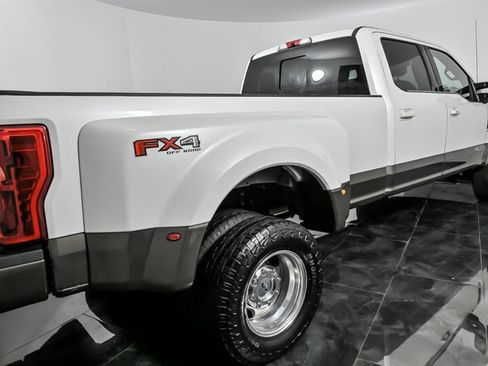 Used 2017 Ford F350 King Ranch w/ FX4 Off-Road Package image 9