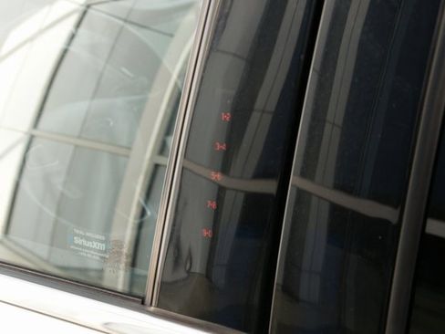 Used 2018 Ford Escape SEL w/ Ford Safe & Smart Package image 11