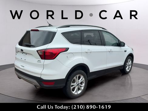 Used 2019 Ford Escape SEL FWD image 7