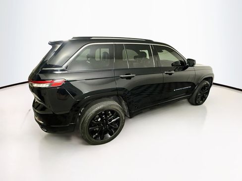 Used 2023 Jeep Grand Cherokee Overland AWD/4WD image 10