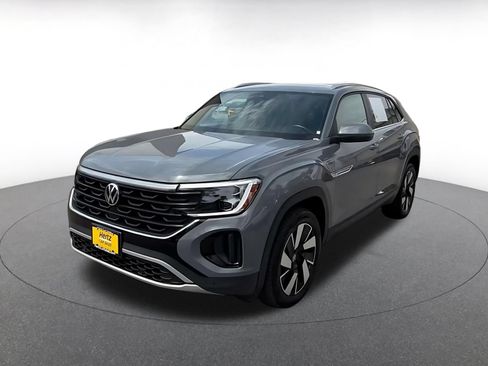 Used 2026 Volkswagen Atlas Cross Sport SE FWD image 5