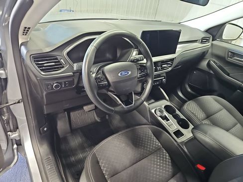 Used 2023 Ford Escape Active w/ Tech Pack #1 AWD/4WD image 16
