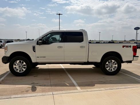 Used 2022 Ford F250 Limited AWD/4WD image 3