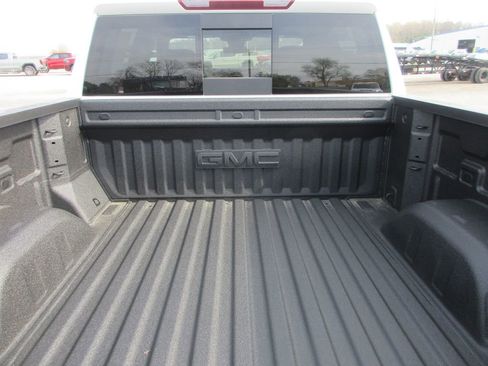 New 2026 GMC Sierra 1500 Elevation w/ Elevation Premium Package image 9