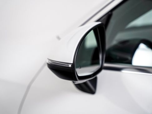 Certified 2026 Mercedes-Benz GLC 300 image 22