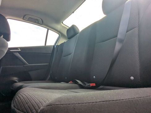 Used 2013 MAZDA MAZDA3 i SV FWD image 10