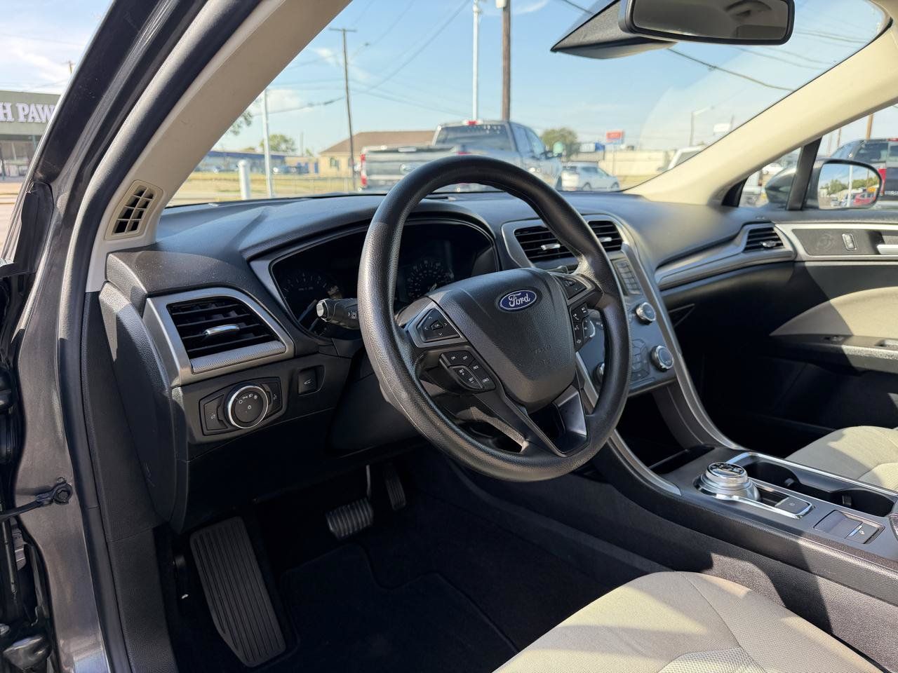 Used 2019 Ford Fusion S FWD image 9