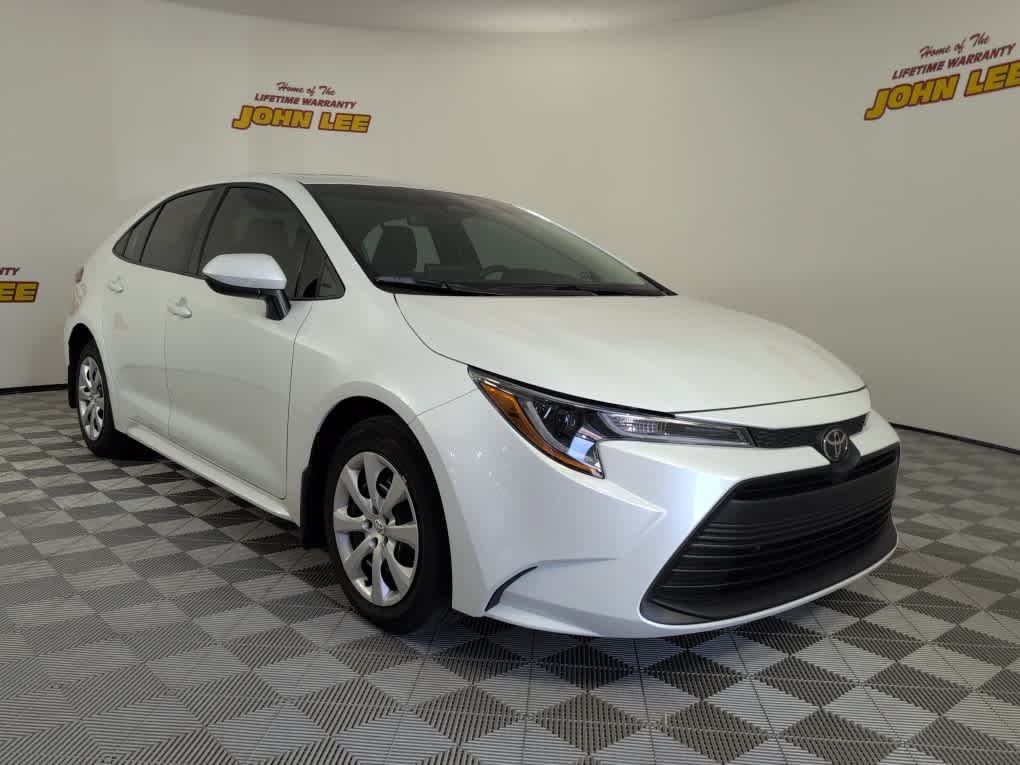 Used 2026 Toyota Corolla LE FWD image 12