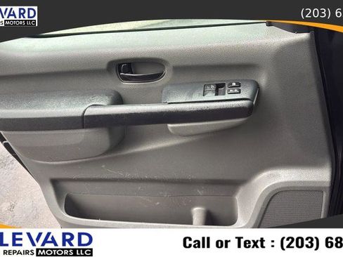 Used 2014 Nissan NV 2500 SV w/ V8 Appearance Package RWD image 23