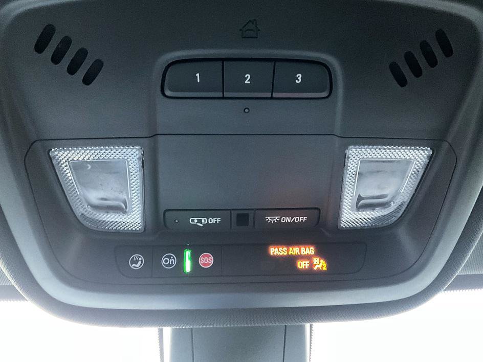 Used 2023 Chevrolet Traverse LT AWD/4WD image 29