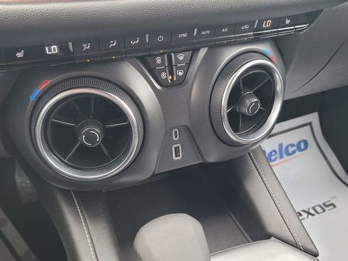 Used 2025 Chevrolet Blazer LT AWD/4WD image 22