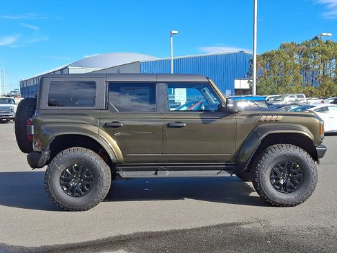 New 2025 Ford Bronco Raptor image 8