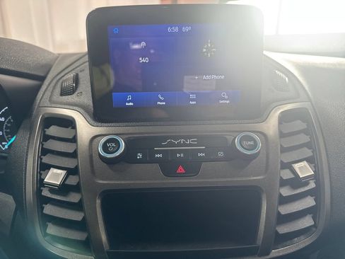 Certified 2022 Ford Transit Connect XLT FWD image 18
