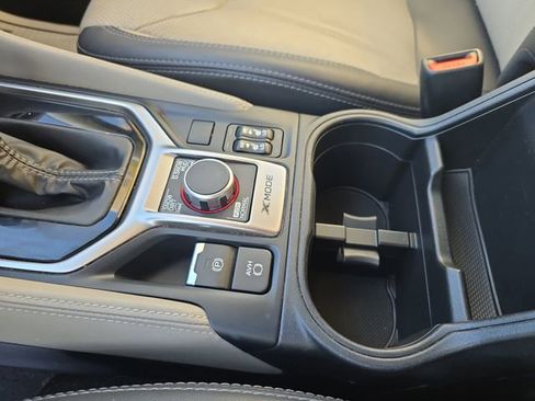 Used 2021 Subaru Forester Limited image 20