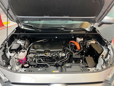 Used 2025 Toyota RAV4 XLE w/ Weather Package image 29