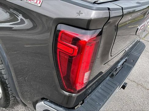 Used 2019 GMC Sierra 1500 SLT w/ SLT Premium Package AWD/4WD image 24