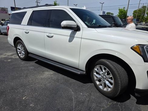 Used 2021 Ford Expedition Max XLT image 2