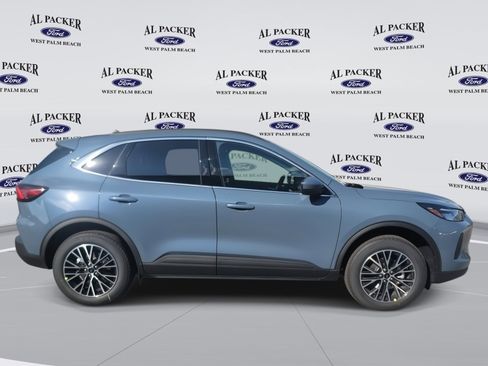 New 2026 Ford Escape SE image 6